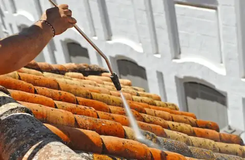 Nettoyage de toitures - Le Freney-d'Oisans
